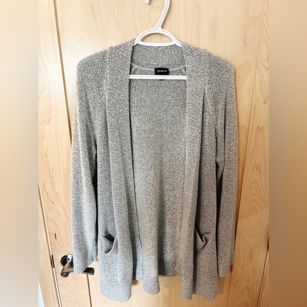 Torrid open sweater with pockets